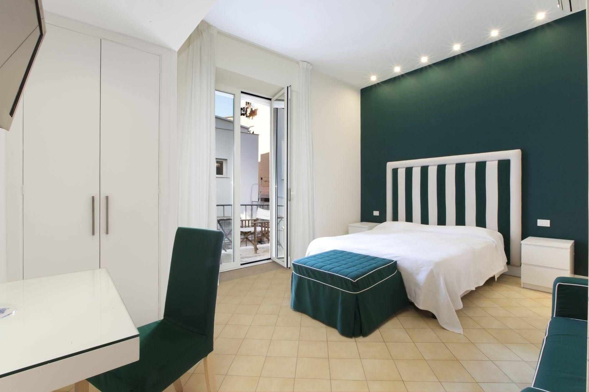 Sorrento Apartments Екстер'єр фото